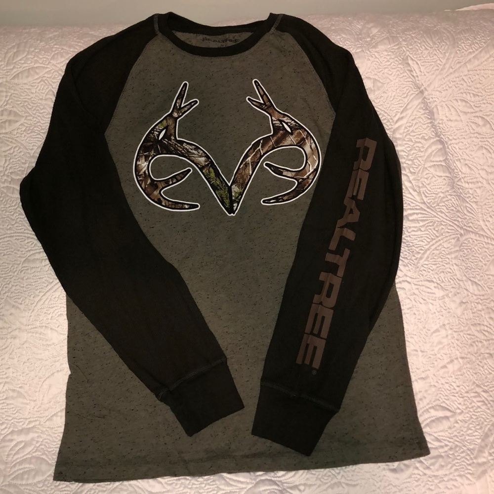 ⭐️ 4/$15 RealTree Long Sleeve Shirt